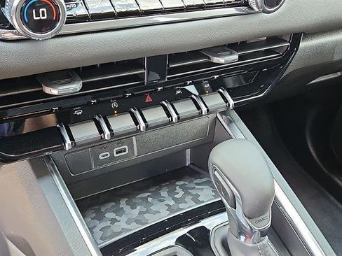 New 2026 GMC Canyon Elevation w/ Convenience Package image 18