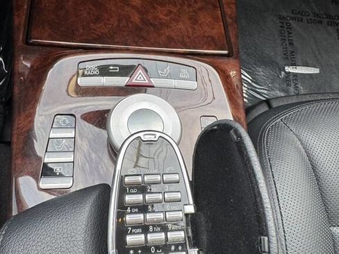 Used 2010 Mercedes-Benz S 550 4MATIC image 20