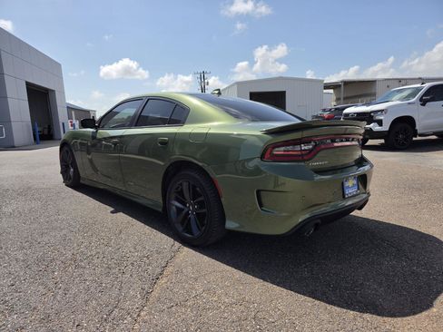 Used 2022 Dodge Charger R/T w/ Plus Group RWD image 3