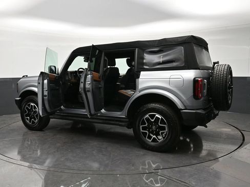 Used 2024 Ford Bronco Outer Banks image 37