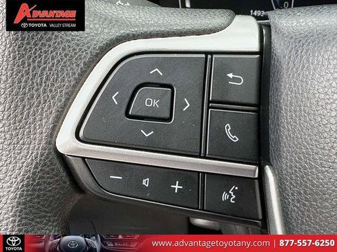 Certified 2025 Toyota Grand Highlander AWD image 24