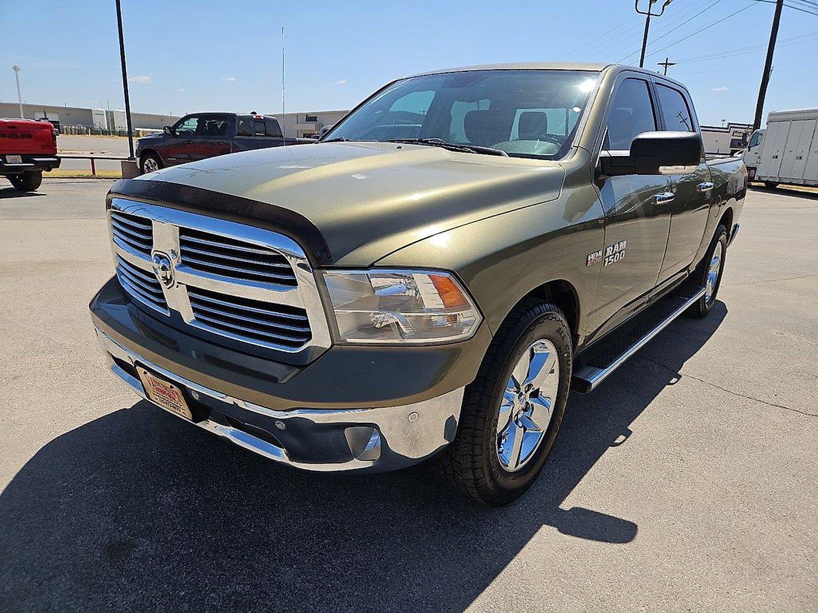 Used 2015 RAM 1500 Lone Star RWD image 1