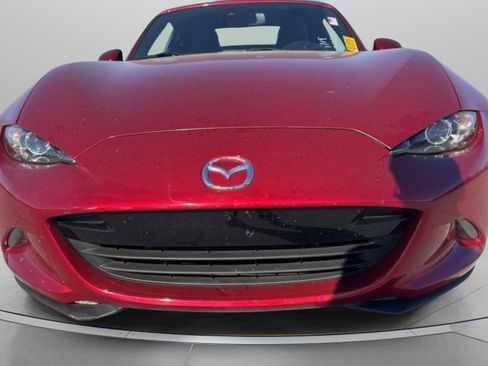 Used 2019 MAZDA MX-5 Miata RF Grand Touring image 4