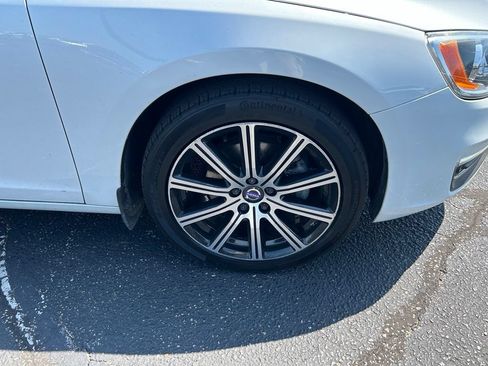 Used 2016 Volvo S60 T5 Premier FWD image 2