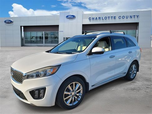 Used 2016 Kia Sorento SX w/ SXL Technology Package image 2