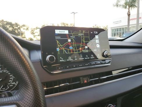 Used 2024 Mitsubishi Outlander SE image 21