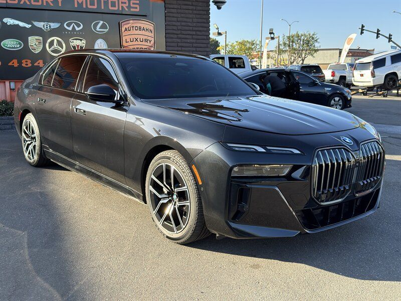Used 2025 BMW i7 eDrive50 w/ M Sport Package RWD image 20