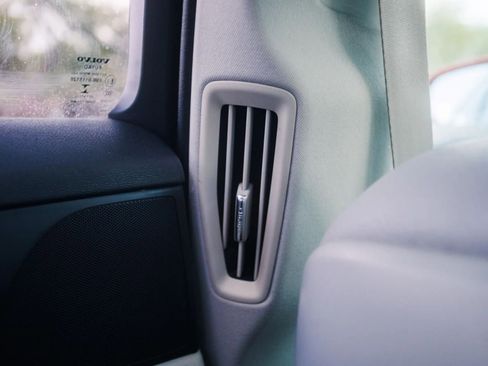 Used 2020 Volvo S60 T6 Momentum image 21