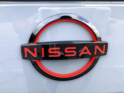 Used 2024 Nissan Frontier PRO-4X w/ Technology Package AWD/4WD image 33