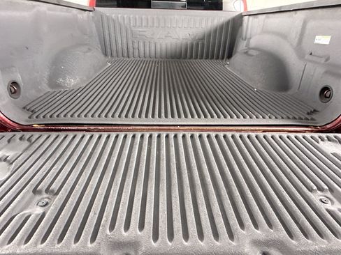 Used 2019 RAM 1500 Laramie RWD image 35