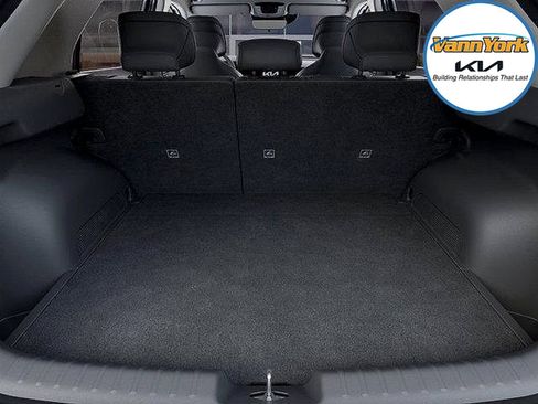 New 2025 Kia Niro EX image 17