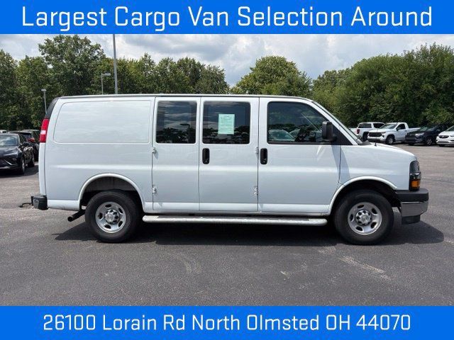 Used 2025 Chevrolet Express 2500 w/ Driver Convenience Package RWD image 10