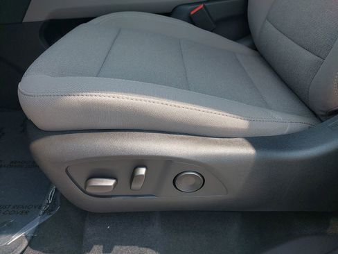 New 2025 GMC Acadia Elevation FWD image 31