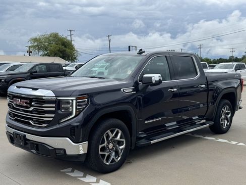 Certified 2024 GMC Sierra 1500 SLT AWD/4WD image 1
