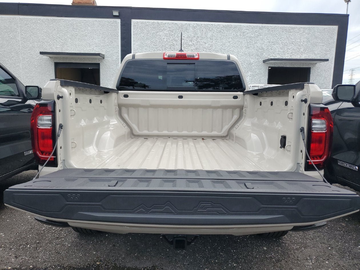 New 2026 GMC Canyon AT4 AWD/4WD image 9