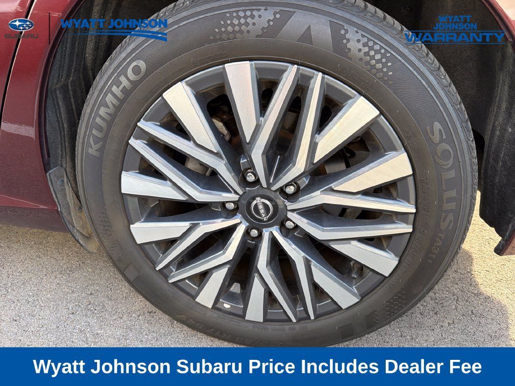 Used 2025 Nissan Altima 2.5 SV FWD image 4