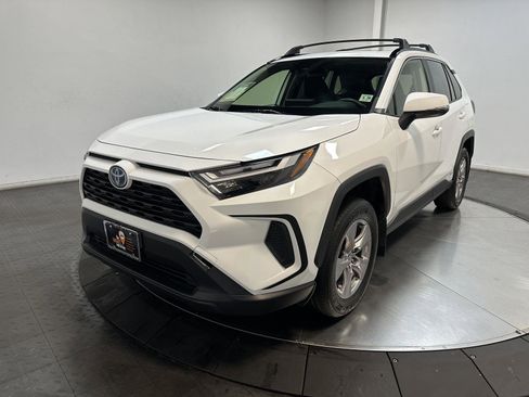 Used 2024 Toyota RAV4 XLE image 6