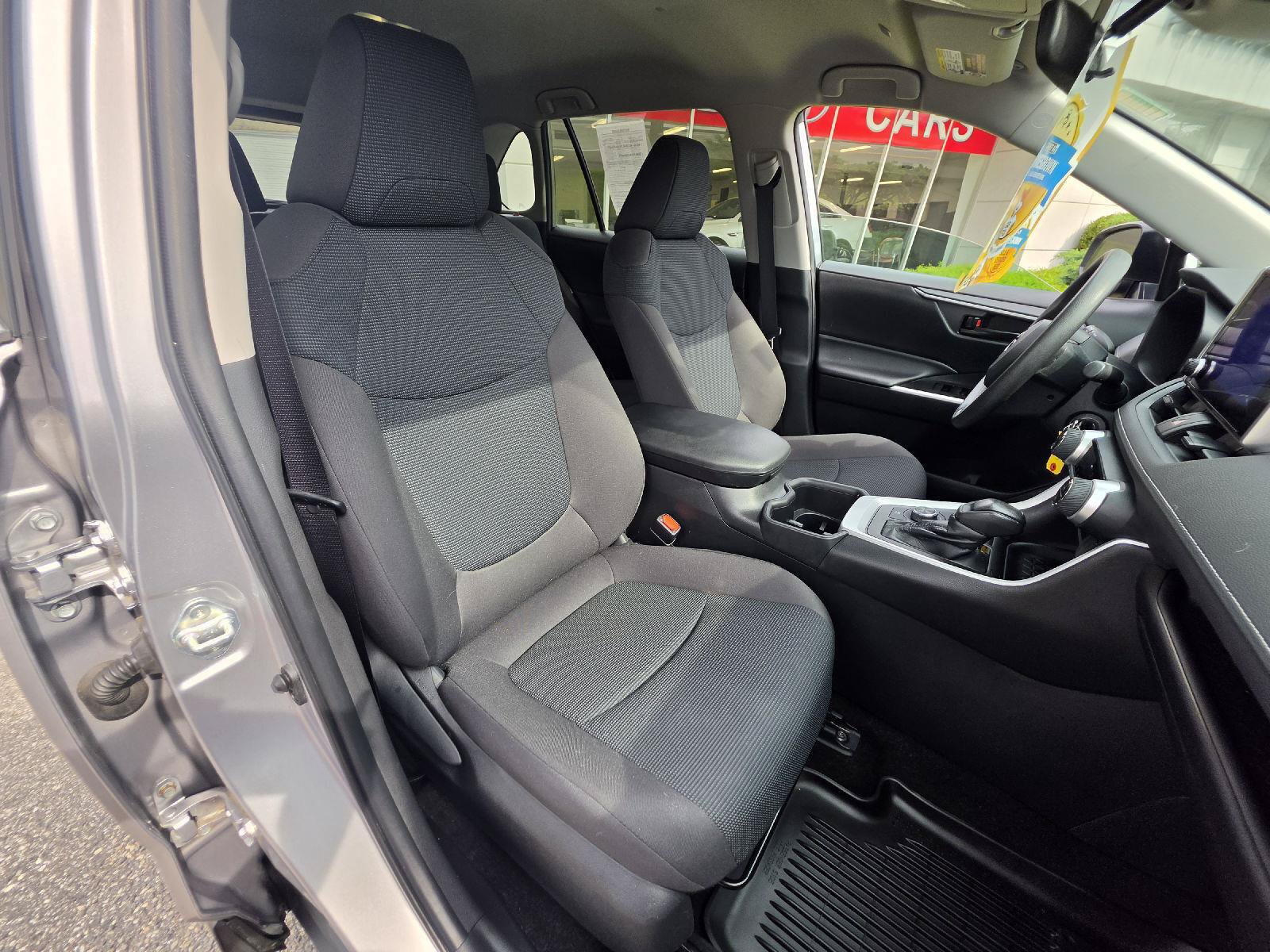 Certified 2023 Toyota RAV4 LE AWD/4WD image 16