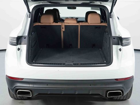 Used 2019 Porsche Cayenne E-Hybrid image 10