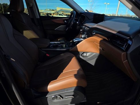 Used 2024 Acura MDX SH-AWD w/ Technology Package image 31
