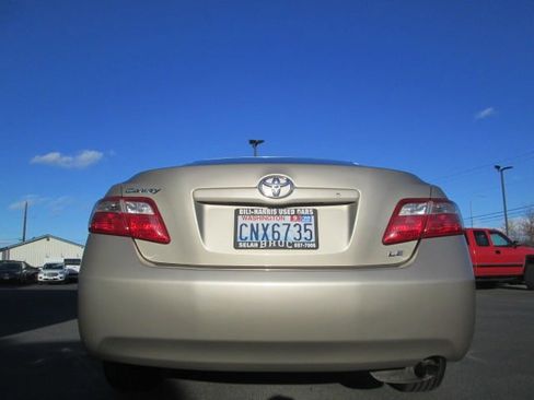 Used 2009 Toyota Camry LE image 5