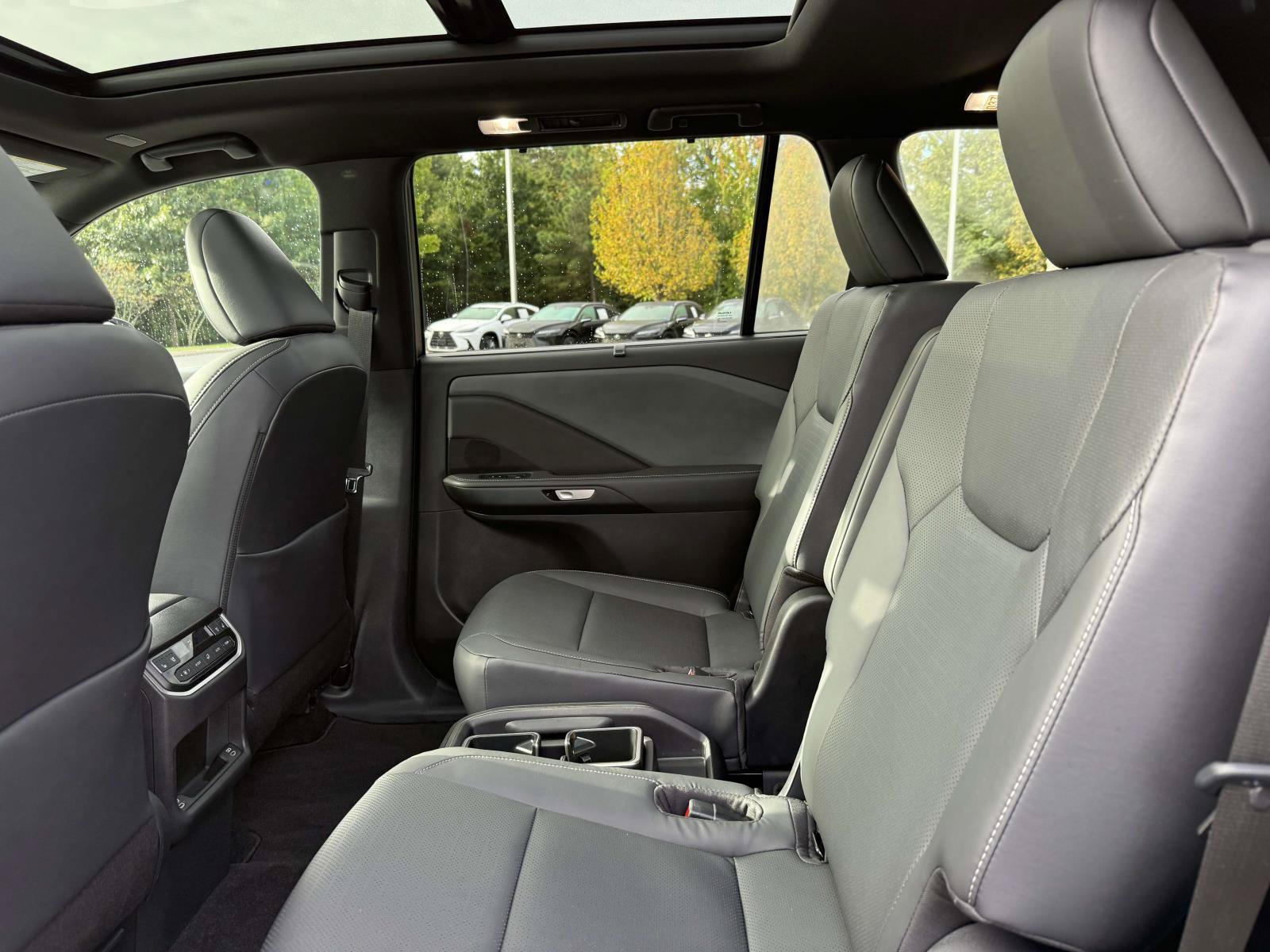 Used 2025 Lexus TX 350 AWD w/ Technology Package image 18