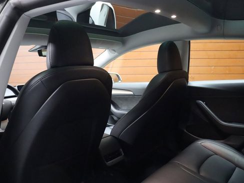 Used 2023 Tesla Model 3 Standard Range image 39