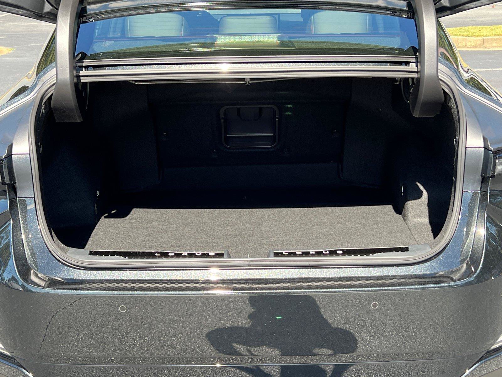 New 2026 Lexus ES 350e w/ Convenience Package FWD image 12