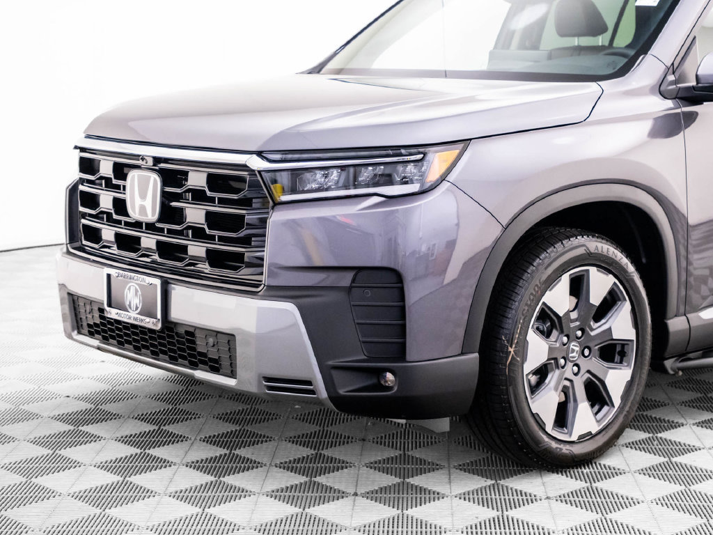 Certified 2026 Honda Pilot Touring image 37