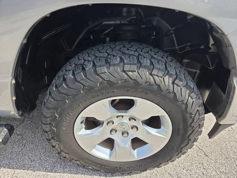 Used 2021 RAM 1500 Big Horn AWD/4WD image 9