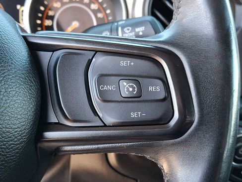 Used 2018 Jeep Wrangler Unlimited Sport S image 21
