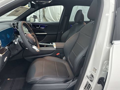 Certified 2026 Mercedes-Benz GLC 300 image 18