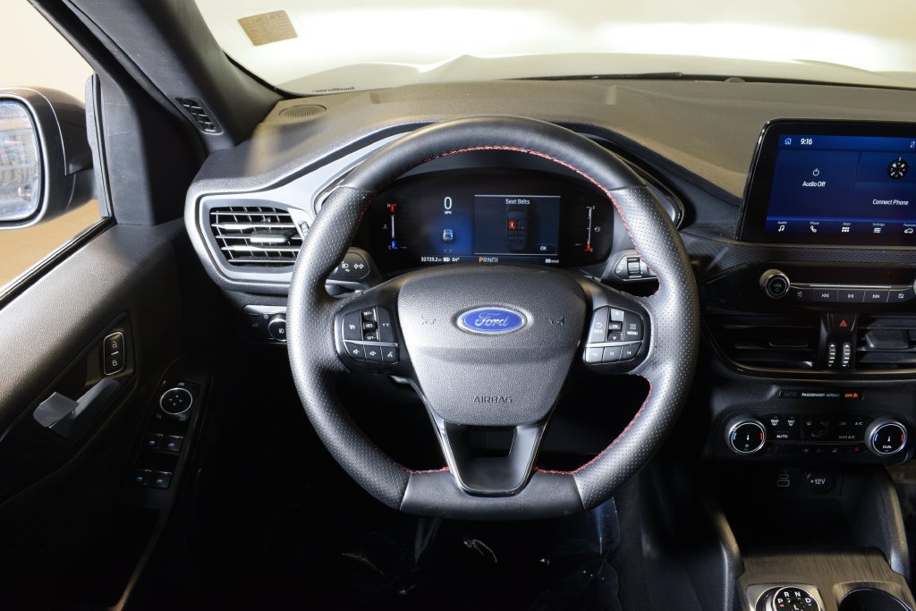 Used 2025 Ford Escape ST-Line Select AWD/4WD image 14