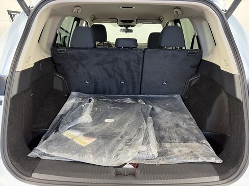 Certified 2025 Nissan Rogue SV image 14