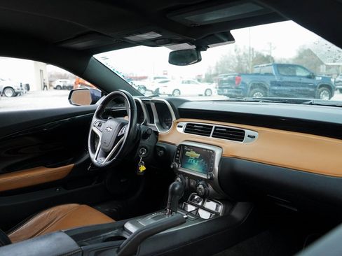Used 2013 Chevrolet Camaro SS w/ RS Package image 10
