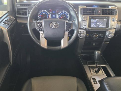 Used 2016 Toyota 4Runner SR5 Premium RWD image 10