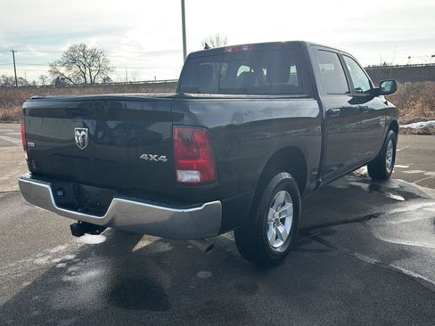 Used 2019 RAM 1500 Classic SLT w/ Luxury Group image 7