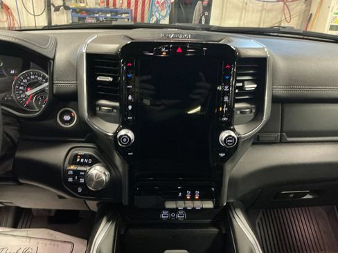 Certified 2025 RAM 1500 Laramie w/ Bed Utility Group AWD/4WD image 19