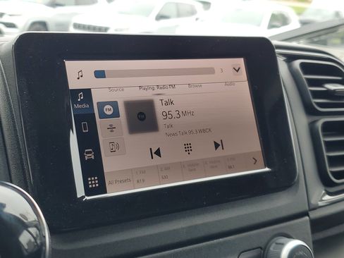 Used 2025 RAM ProMaster 2500 w/ Storage Group image 14