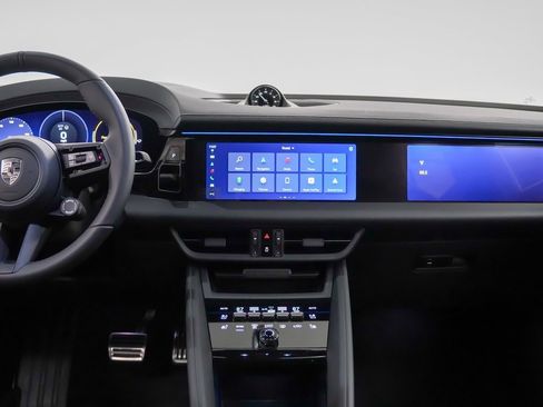 New 2025 Porsche Macan Turbo Electric image 22