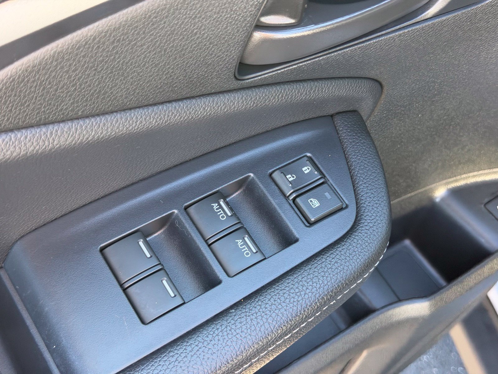 Used 2024 Honda Passport EX-L image 14