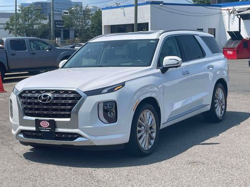 Used 2020 Hyundai Palisade Limited FWD image 3