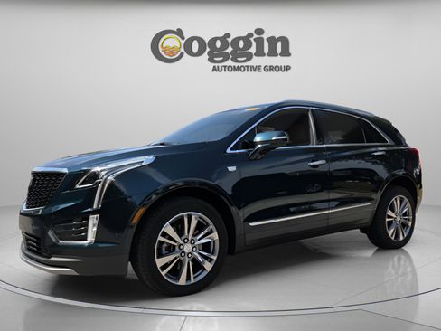 Used 2025 Cadillac XT5 Premium Luxury w/ Technology Package FWD image 1
