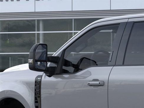 New 2025 Ford F250 XLT w/ Black Appearance Package image 20