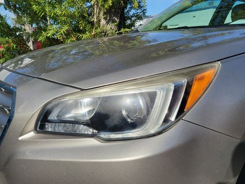 Used 2017 Subaru Legacy 2.5i Premium image 4