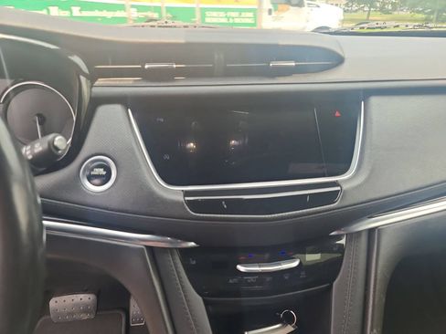 Used 2021 Cadillac XT5 Premium Luxury FWD image 15