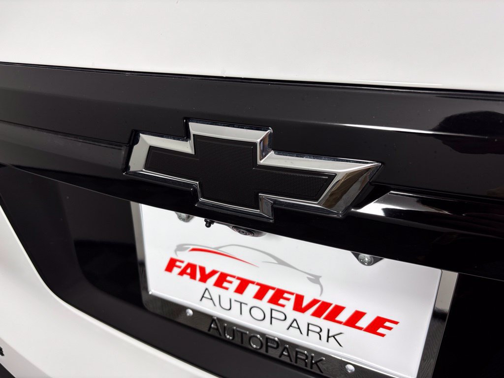 Certified 2026 Chevrolet Traverse LT w/ Midnight/Sport Edition FWD image 24