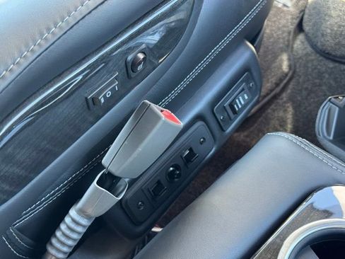 New 2025 Chevrolet Express 2500 Extended w/ Driver Convenience Package image 32