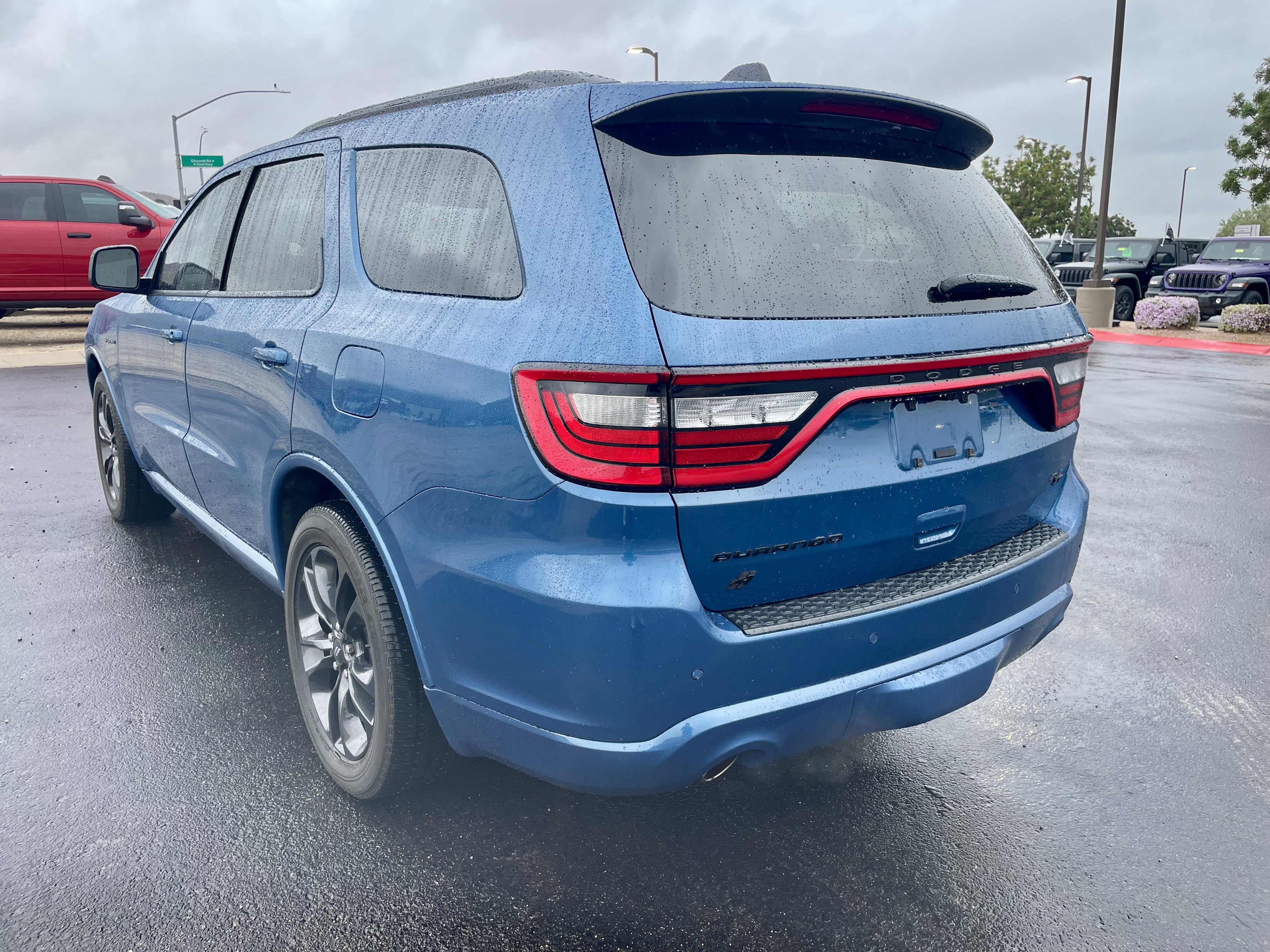 Used 2023 Dodge Durango R/T w/ Blacktop Package AWD/4WD image 3