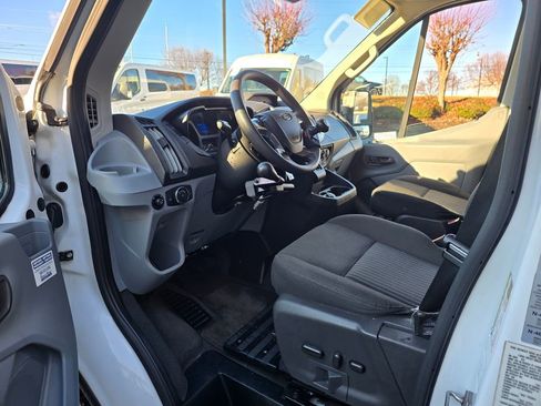Used 2017 Ford Transit 350 XLT RWD image 23